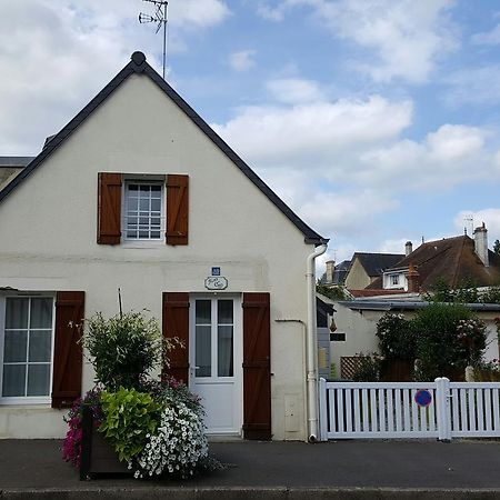 Maisoun Pequeux Arromanches-les-Bains Bagian luar foto